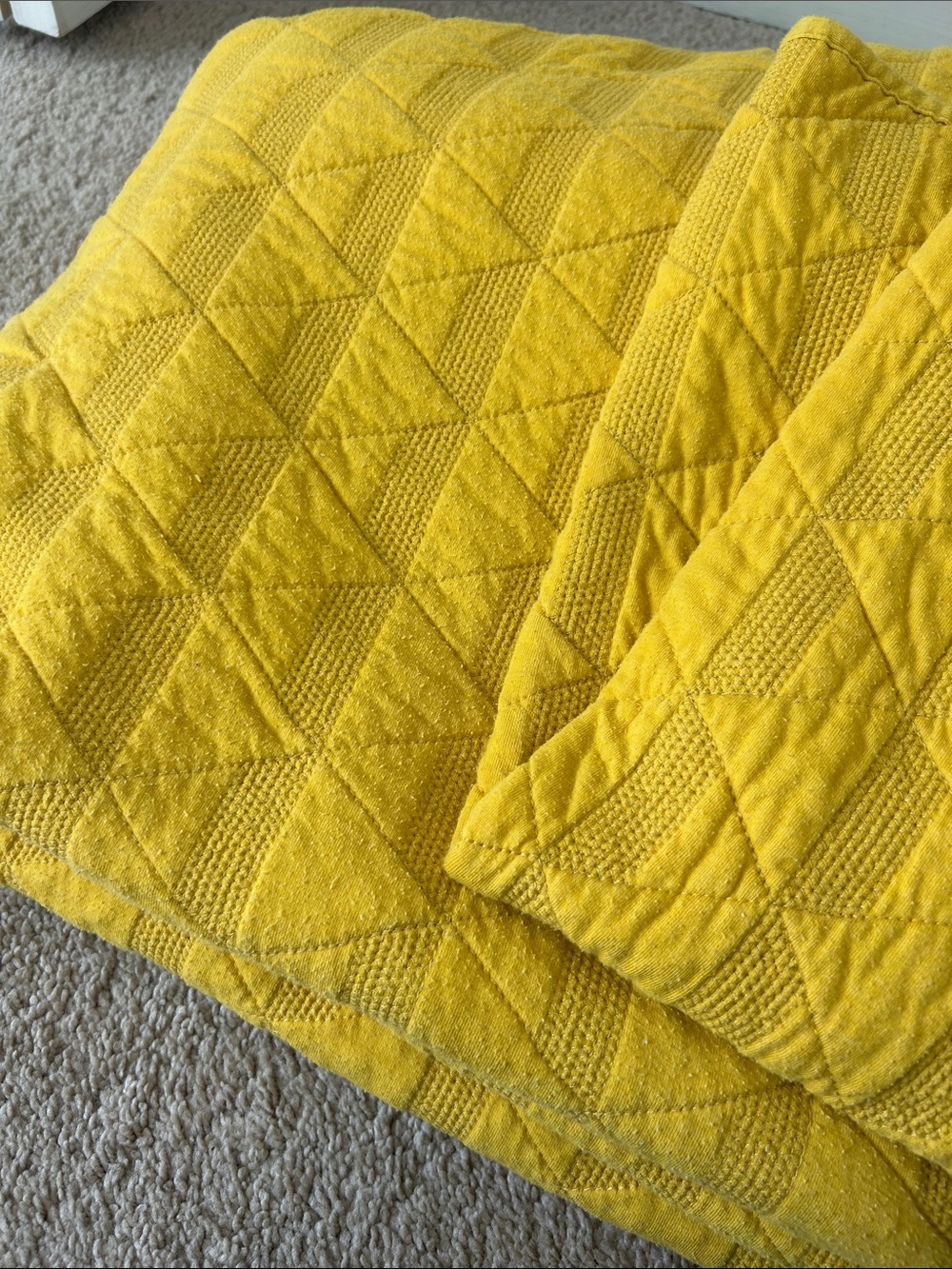 King SIZED Jersey Quilt with standard shams - Project 62+ Nate Berkus